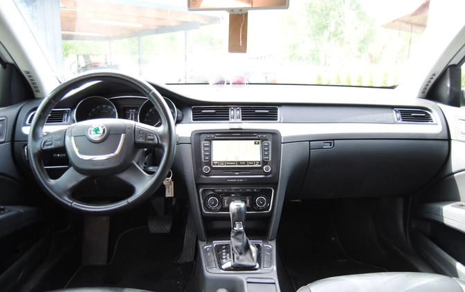 Skoda Superb cena 38500 przebieg: 271616, rok produkcji 2013 z Człopa małe 29